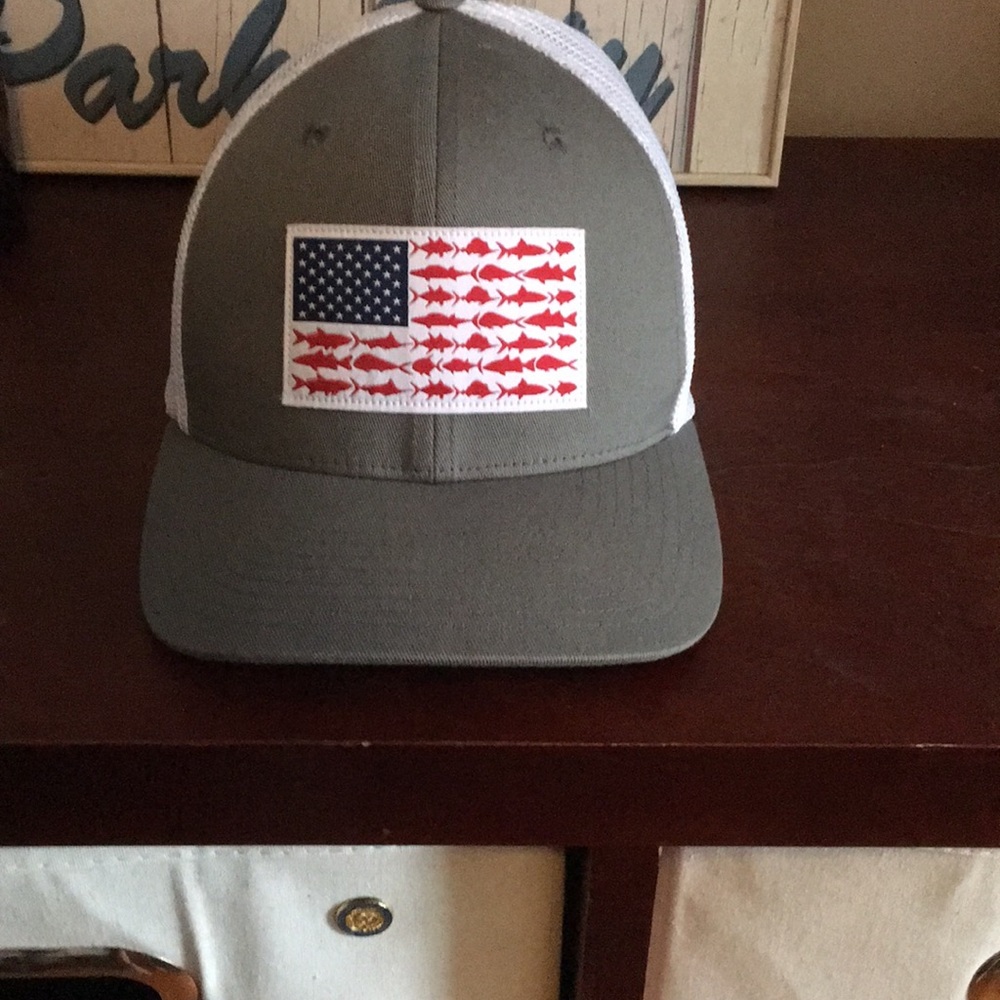 Men’s PFG hat